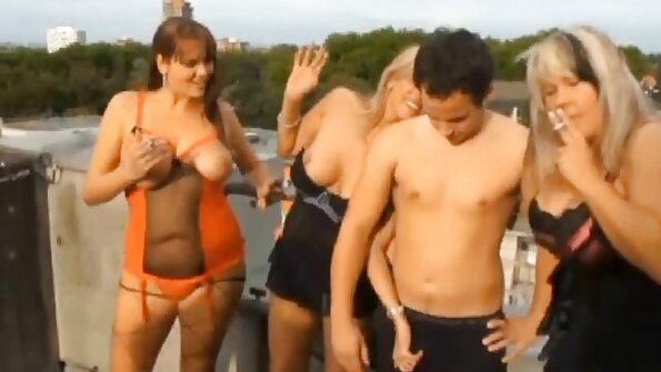 امرأة موقع افلام سكس محارم اشتعلت الوخز من الاستمناء وحصلت قرنية للغاية