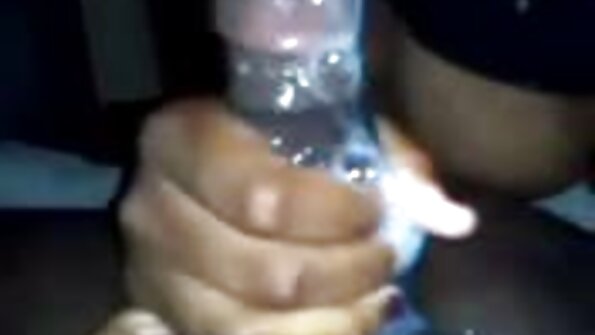 الجمال الثلاثة, الذين لديهم زجاجات مرنة وأرجل نحيلة, كانوا عراة على موقع سيكس مترجم السرير ومارسوا الجنس