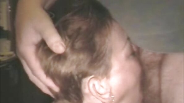 فتاة مع كبير الثدي و حلق حفرة تقلع ملابسها موقع تحميل سكس مترجم الداخلية و الملاعين صديق كس