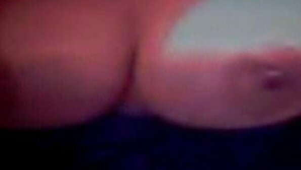 الجمال الأمريكي يعطي الحب والجنس لرجل عادي في السرير موقع احترافى سكس