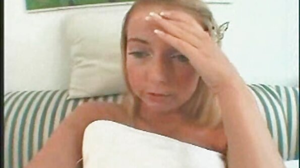 زوجة تمتص زوجها الترباس في 69 الموقف ويقفز مواقع السكس المترجمه عليه مع فرجها