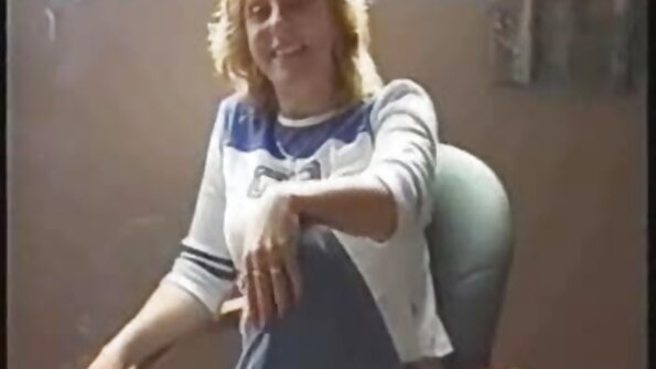 رجل العصي مواقع سكس امهات الواقي الذكري رئيس في عشيقته قبعة و يشعر لها الحمار كبيرة